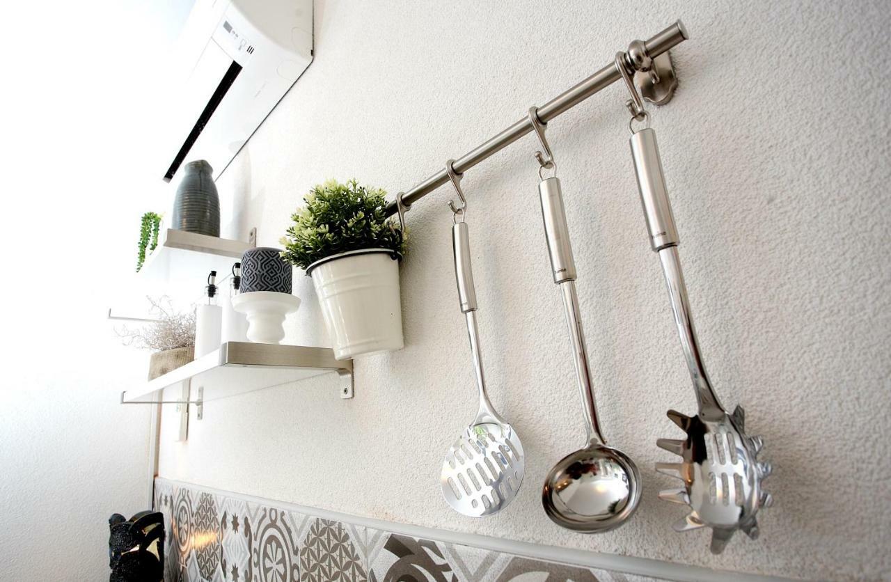 Charming Seaside Apartment Primosten Exterior photo